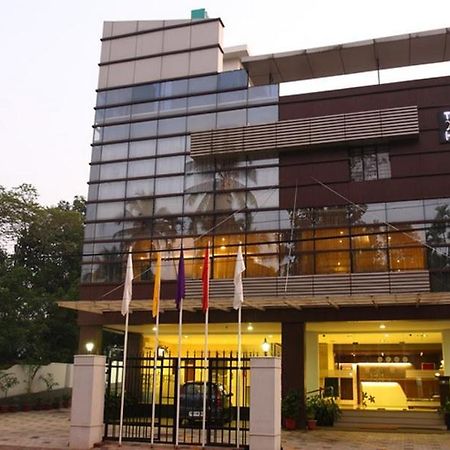 Hotel Monarch Kozhikode Exterior photo