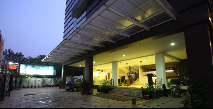 Hotel Monarch Kozhikode Exterior photo